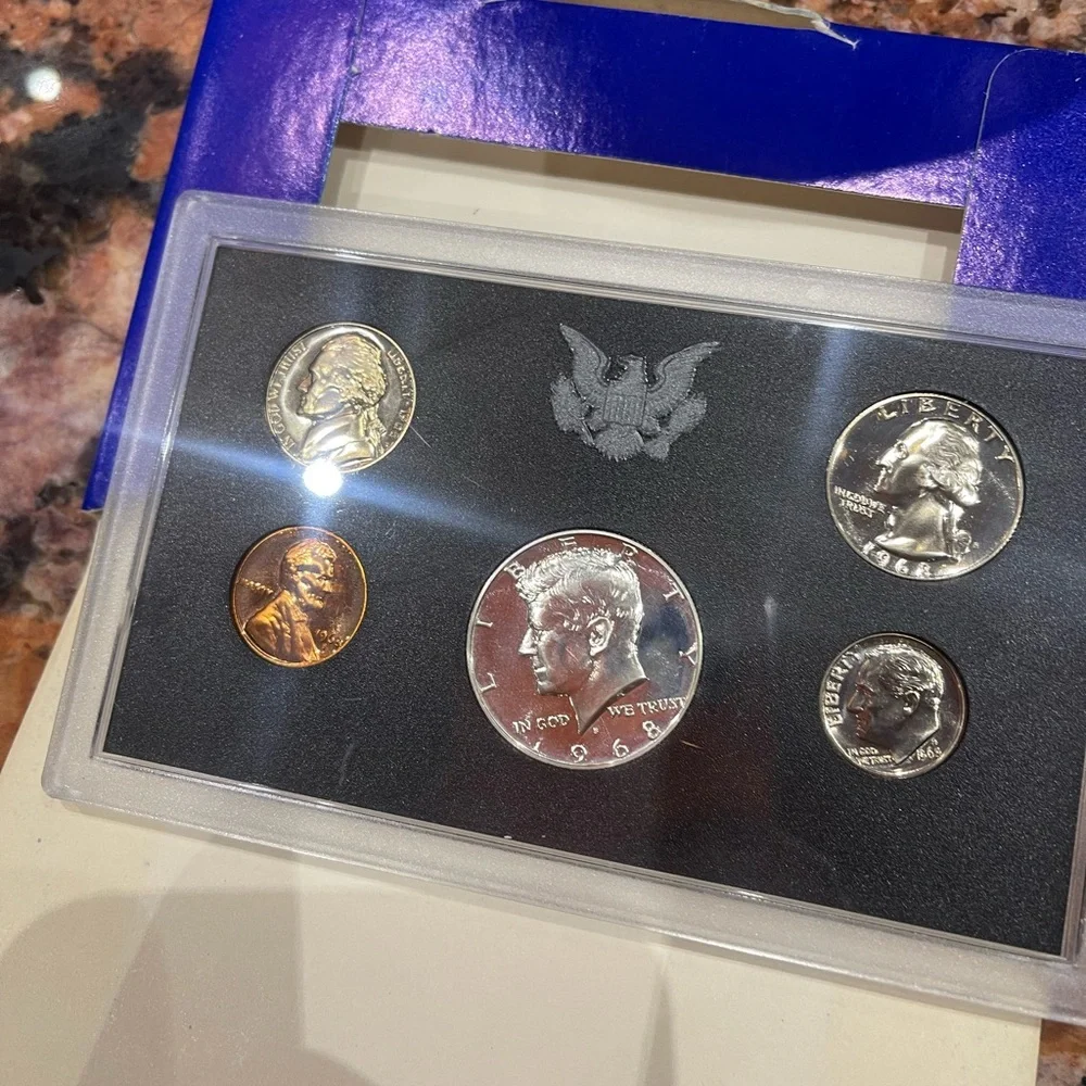 1968 Coin Proof Set - Picture 4 of 7
